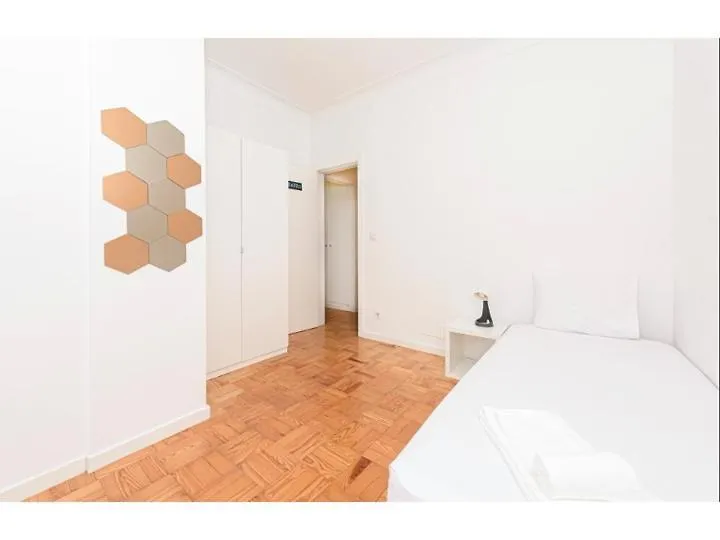 Houze_4 Room Flat In Lisbon Centre Near Zoo 0*,  Portugal